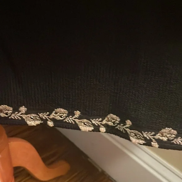 St.John Evening By Marie Gray skirt suit. - Picture 7 of 12